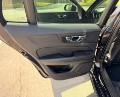 Volvo V60 2.0/140 kw D4, Momentum
