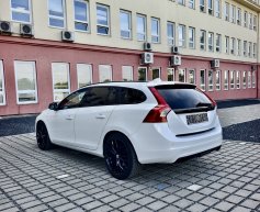 Volvo V60 2.4D D6/208kw Plug-in Hybrid, Summum, AWD