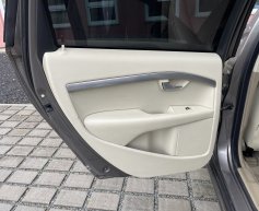 Volvo V70 2.5 D5/151kw, Momentum