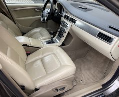 Volvo V70 2.5 D5/151kw, Momentum