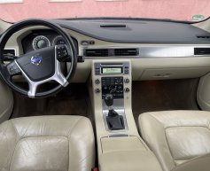 Volvo V70 2.5 D5/151kw, Momentum