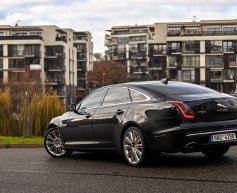Jaguar XJ 351 Long, 3.0D/221kw, Portfolio