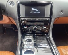 Jaguar XJ 351 Long, 3.0D/221kw, Portfolio